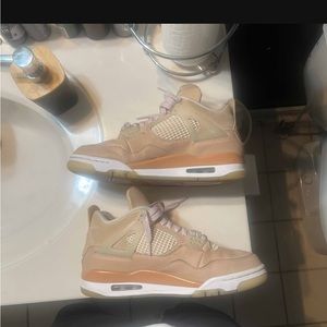 Willing to negotiate hmu